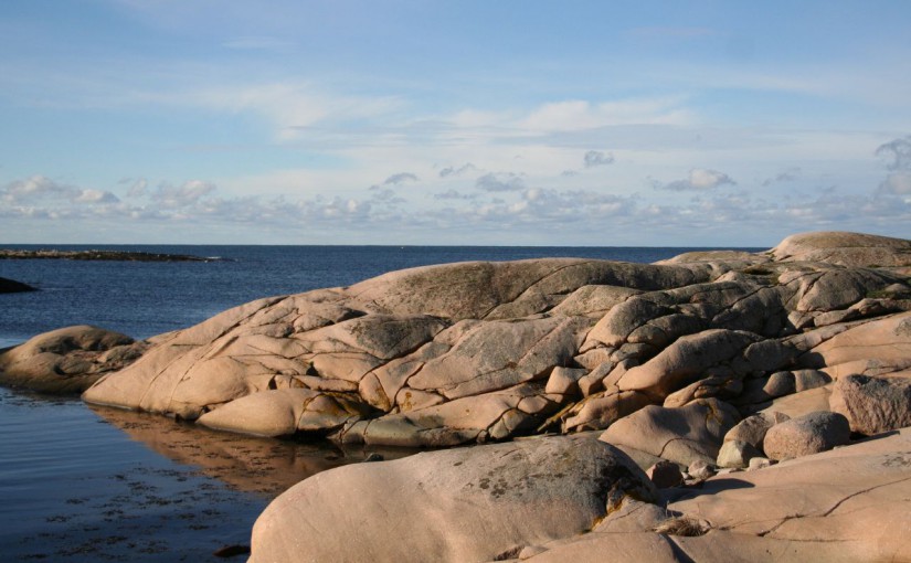 Hållö och Mackmyra